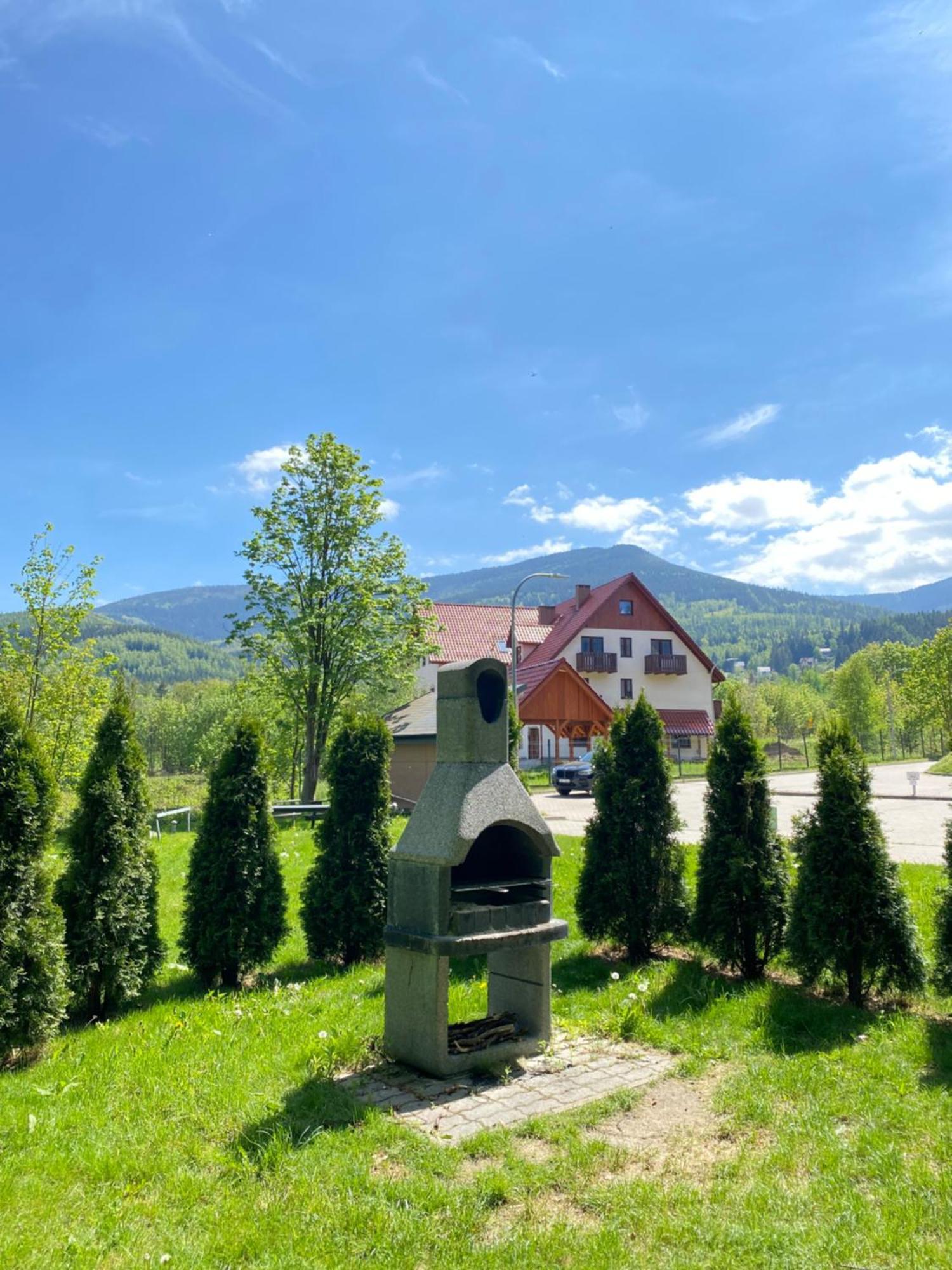Wonder Home - Apartamenty W Malowniczej Okolicy, Z Balkonami I Widokiem Na Gory Karpacz Dış mekan fotoğraf